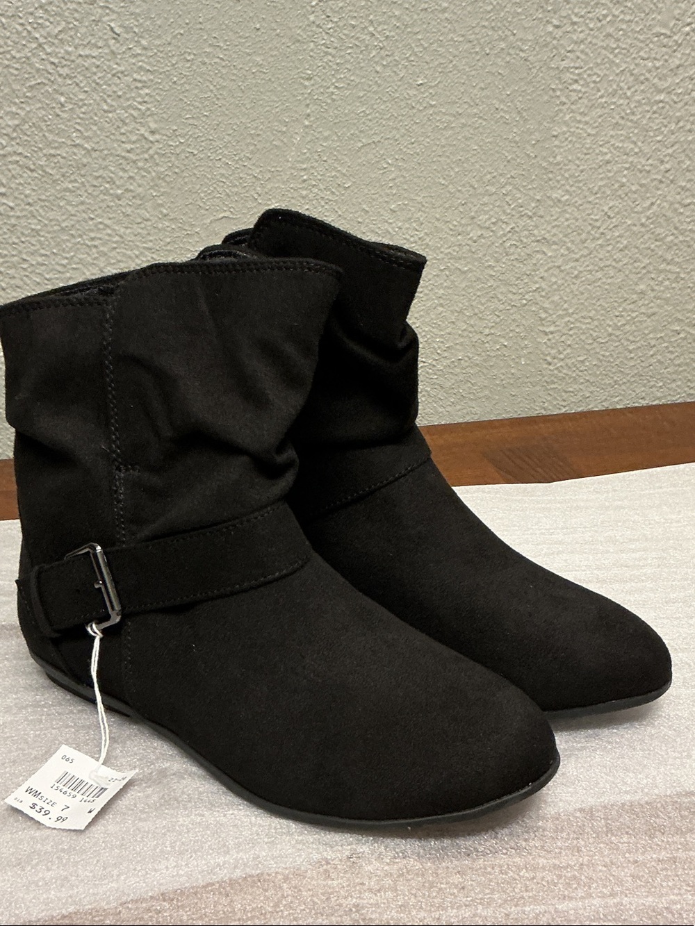 LOWER EAST SIDE Black Slouch Ankle Boots with Side Buckle Sz 7. 3202